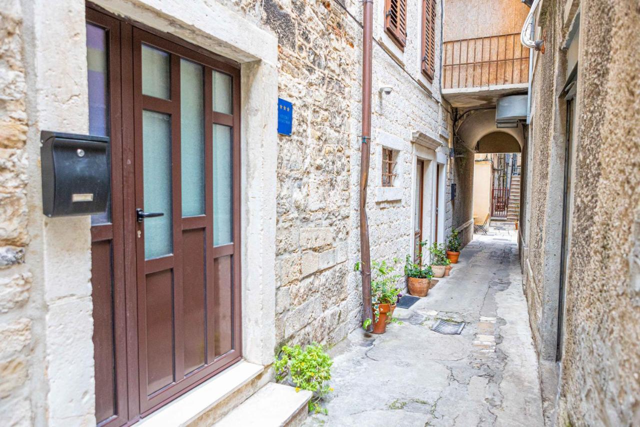 Ferienwohnung Splitska Kala Exterior foto