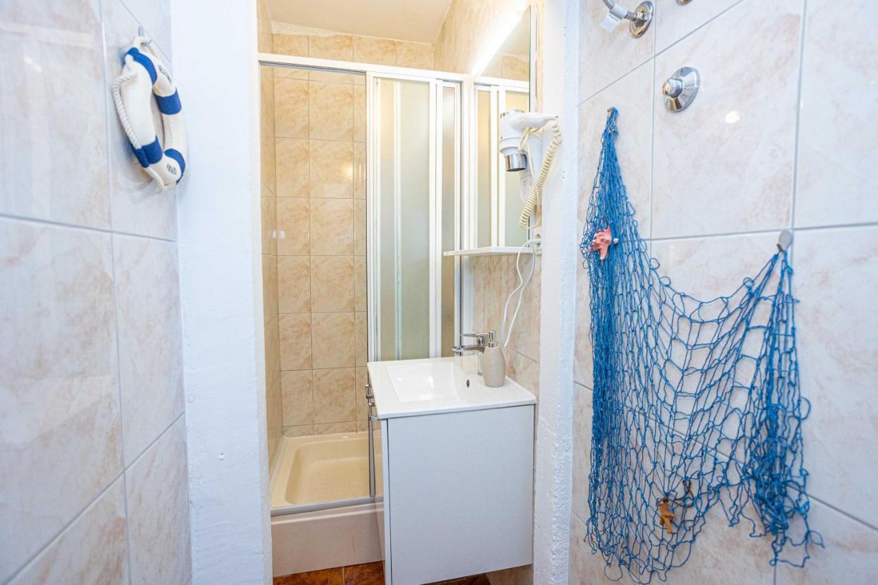 Ferienwohnung Splitska Kala Exterior foto